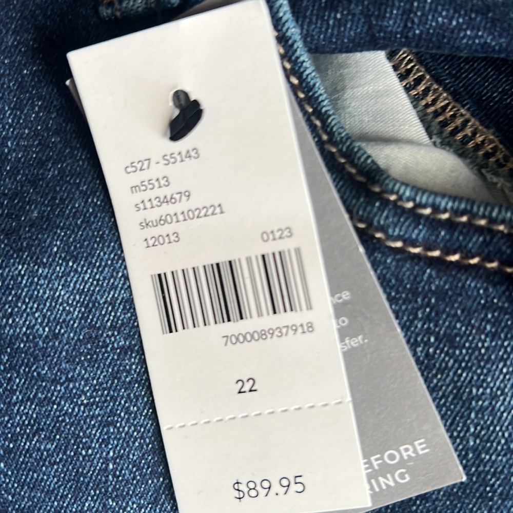 size 22 lane bryant jeans . - Picture 2 of 5